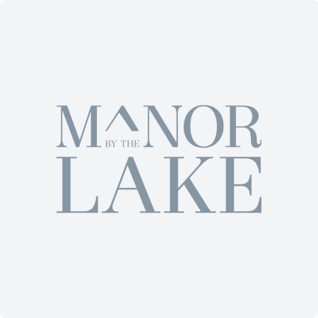 Manor by the Lake Planday Customer Case logo